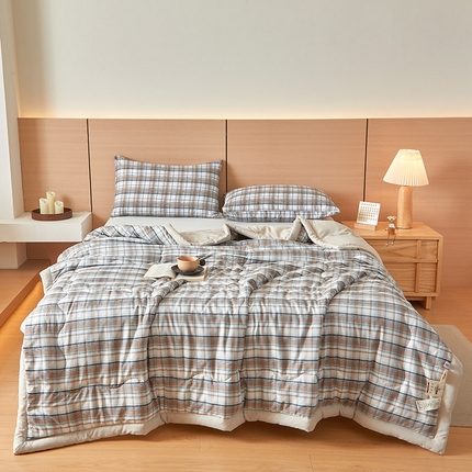 91家纺网 家纺一手货源 找家纺 （总）易博家纺 2025新款格子纯色水洗棉无印风百分百新疆棉花夏被夏凉被被子被芯