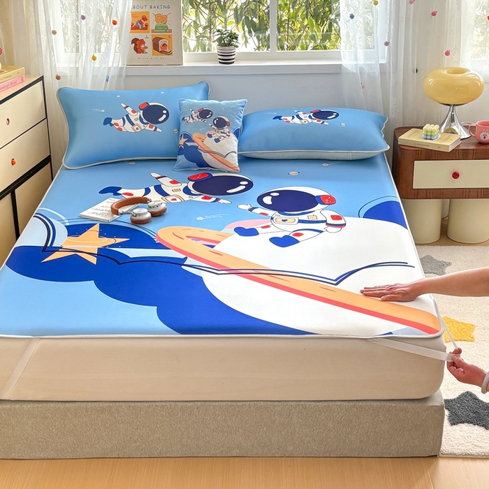 91家纺网 家纺一手货源 找家纺 ds生活馆 2026新款大版卡通牛奶丝凉席遨游太空