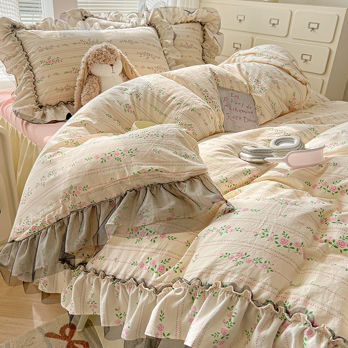 91家纺网 家纺一手货源 找家纺 眠帛家居 2025新款A类法式皱皱纱小清新蕾丝花边四件套 锦簇