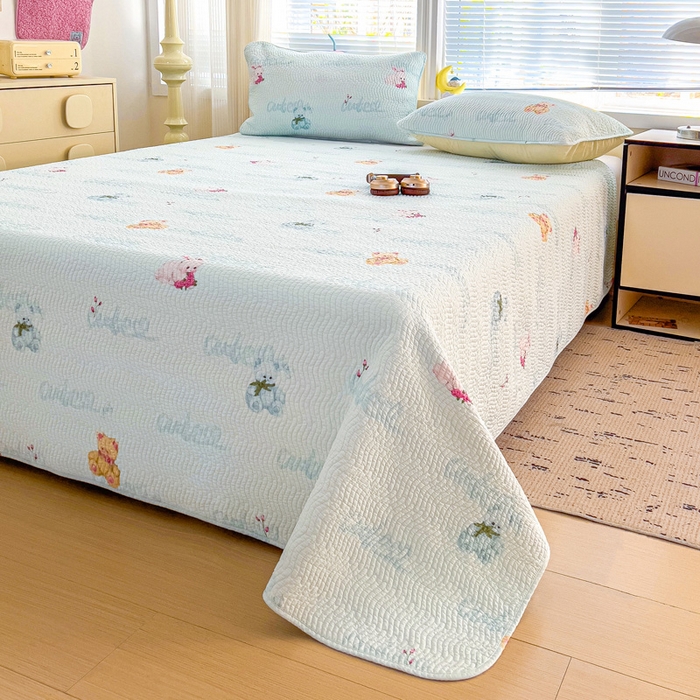 91家纺网 家纺一手货源 找家纺 羽爱家纺 2025全棉13372新疆棉花床盖三件套甜梦小熊