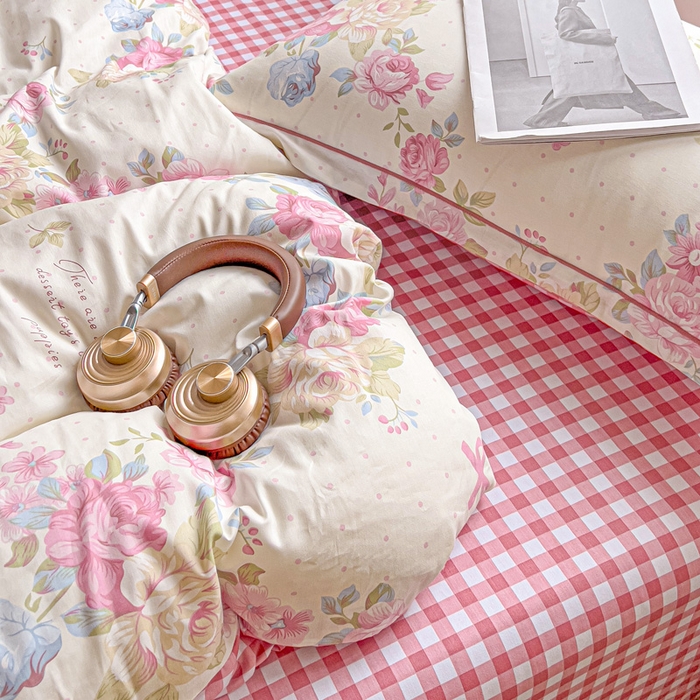 91家纺网 家纺一手货源 找家纺 暖芯优选 2025新款全棉纯棉一字绣四件套系列 花梦初