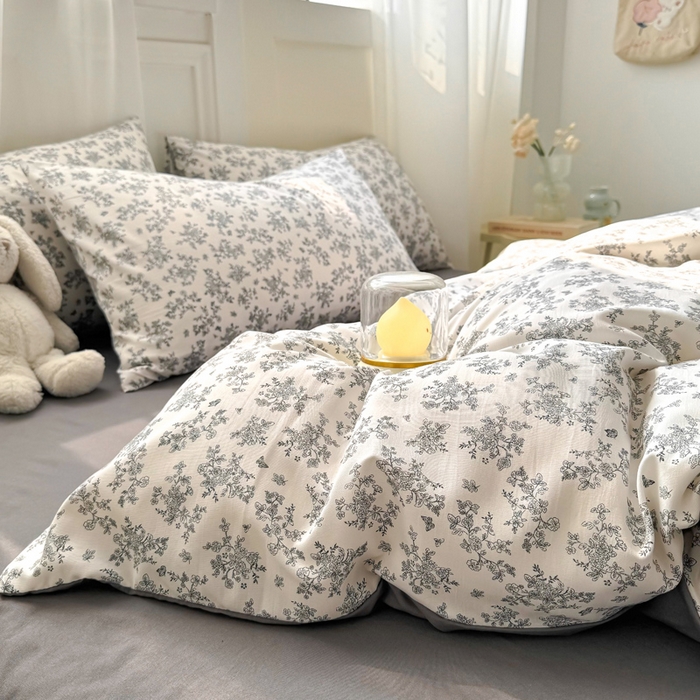 91家纺网 家纺一手货源 找家纺 丝芙妮家居2025新款水洗针织棉双层纱印花四件套 萱花-灰