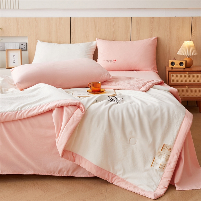 91家纺网 家纺一手货源 找家纺 爱屋及屋 2025新款纯色撞色100%棉花填充夏被夏凉被空调被夏季可机洗薄被子被芯 粉玉+奶白