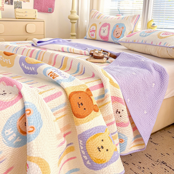 91家纺网 家纺一手货源 找家纺 羽爱家纺 2025全棉13372新疆棉花床盖三件套维尼日记