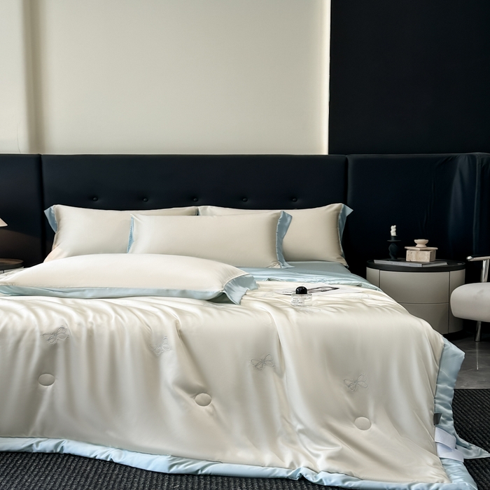 91家纺网 家纺一手货源 找家纺 满羽家纺 2025新款凉感冰丝夏被夏凉被空调被四件套 谜蝶-奶白兰