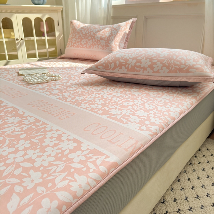 91家纺网 家纺一手货源 找家纺 花漾家居 2025新款A类色织提花PE凉感丝凉席三件套床单床笠款 床笠款-蔷薇粉