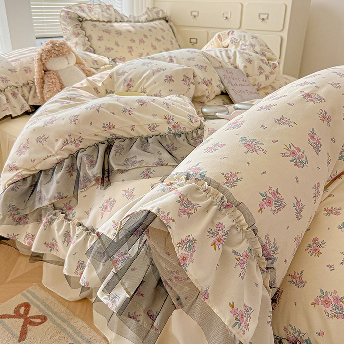 91家纺网 家纺一手货源 找家纺 眠帛家居 2025新款A类法式皱皱纱小清新蕾丝花边四件套 芬芳