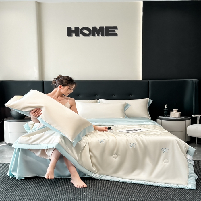 91家纺网 家纺一手货源 找家纺 满羽家纺 2025新款凉感冰丝夏被夏凉被空调被四件套 蝴蝶结-奶白兰