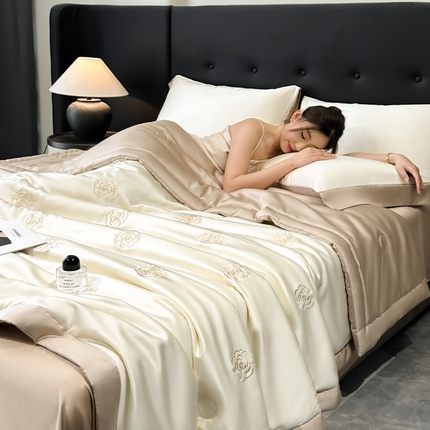 91家纺网 家纺一手货源 找家纺 （总）满羽家纺 2025新款凉感冰丝夏被夏凉被空调被四件套