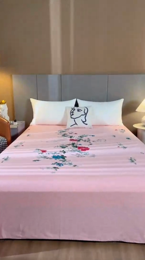 91家纺网 家纺一手货源 找家纺 居美良品 2025新款国民老上海100%全棉床单 牡丹绽放-玉色