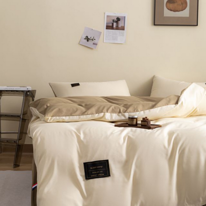 91家纺网 家纺一手货源 找家纺 恋之语 2025新款90克纯色双拼单被套 奶茶+摩卡棕