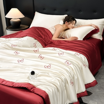 91家纺网 家纺一手货源 找家纺 满羽家纺 2025新款凉感水洗冰丝夏被夏凉被被子被芯夏被四件套 熊头-黄绿