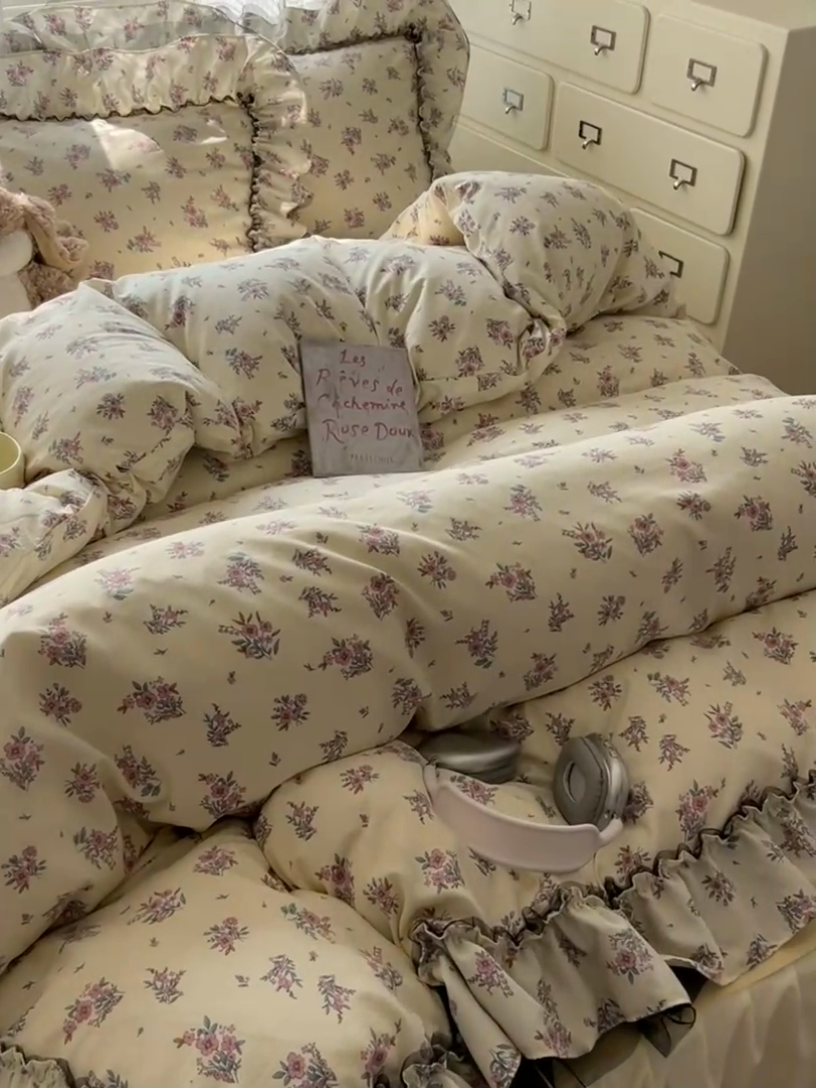 91家纺网 家纺一手货源 找家纺 眠帛家居 2025新款A类法式皱皱纱小清新蕾丝花边四件套 芬芳