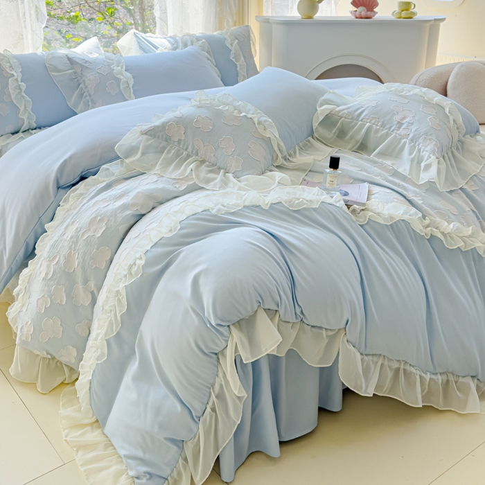 91家纺网 家纺一手货源 找家纺 狂想家  2025新款立体蕾丝花边梦娜系列四件套 梦娜晴空兰