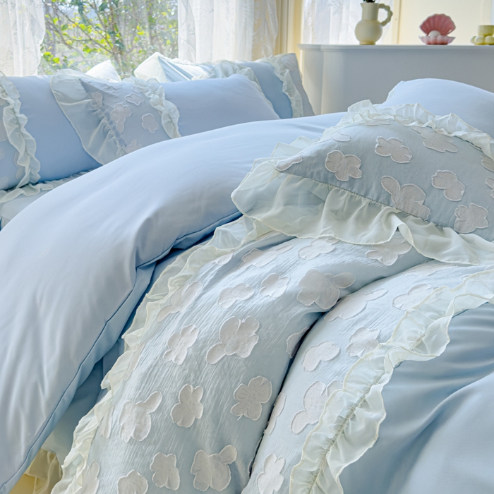 91家纺网 家纺一手货源 找家纺 狂想家  2025新款立体蕾丝花边梦娜系列四件套 梦娜晴空兰