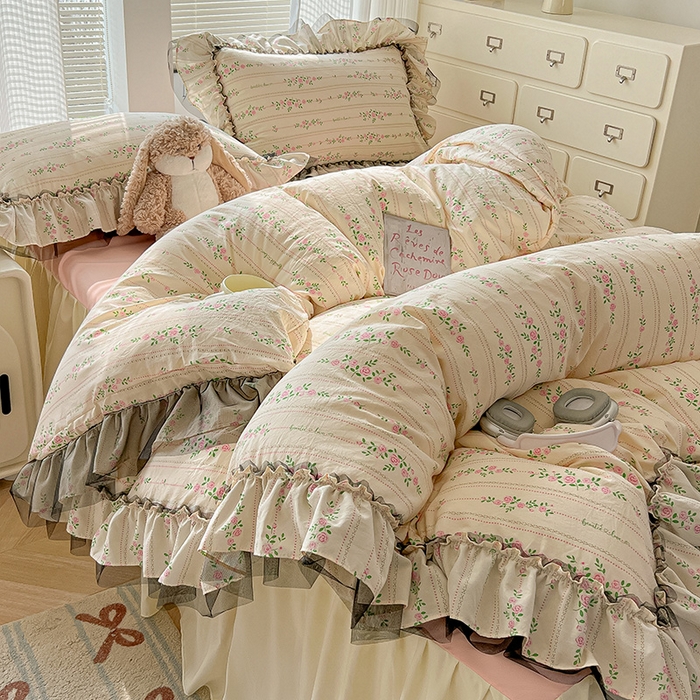 91家纺网 家纺一手货源 找家纺 眠帛家居 2025新款A类法式皱皱纱小清新蕾丝花边四件套 锦簇