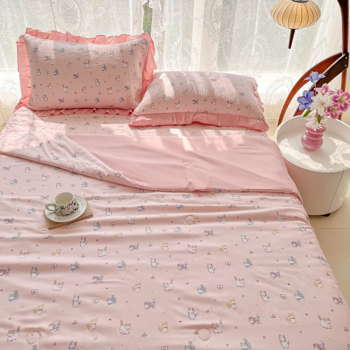 91家纺网 家纺一手货源 找家纺 慕晨 2025新品天丝莫代尔夏被床盖四件套天丝夏凉被直播热款夏被四件套 小猫咪