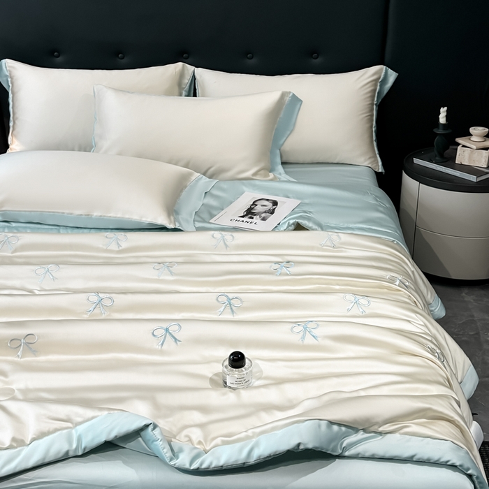 91家纺网 家纺一手货源 找家纺 满羽家纺 2025新款凉感冰丝夏被夏凉被空调被四件套 蝴蝶结-奶白兰
