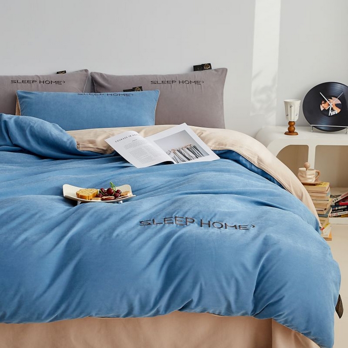 91家纺网 家纺一手货源 找家纺 恋之语 2025新款110克麻绳双拼刺绣单被套 星空蓝+卡其