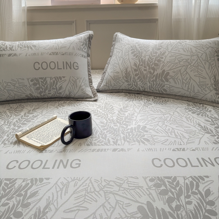 91家纺网 家纺一手货源 找家纺 花漾家居 2025新款A类色织提花PE凉感丝凉席三件套床单床笠款 床笠款-含羞灰