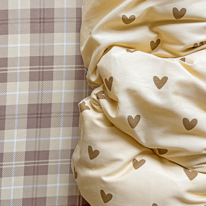 91家纺网 家纺一手货源 找家纺 暖芯优选 2025新款全棉纯棉一字绣四件套系列 心甜