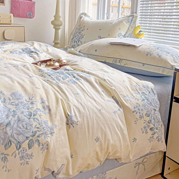 91家纺网 家纺一手货源 找家纺 暖芯优选 2025新款全棉纯棉一字绣四件套系列 花影轻颜