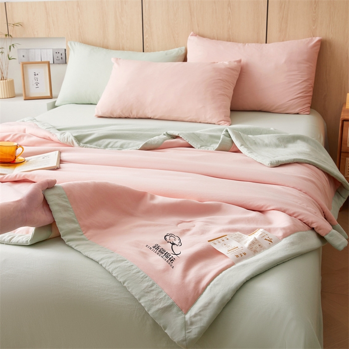 91家纺网 家纺一手货源 找家纺 爱屋及屋 2025新款纯色撞色100%棉花填充夏被夏凉被空调被夏季可机洗薄被子被芯 果绿+粉玉