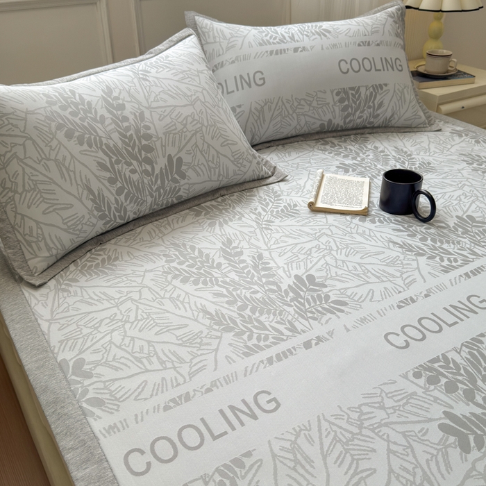 91家纺网 家纺一手货源 找家纺 花漾家居 2025新款A类色织提花PE凉感丝凉席三件套床单床笠款 床单款-含羞灰