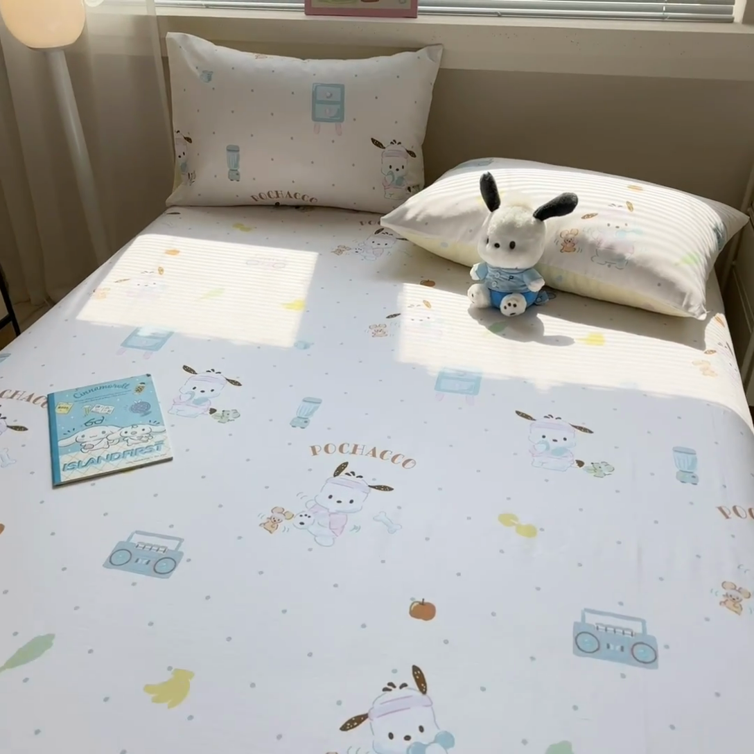 91家纺网 家纺一手货源 找家纺 呗旺鹿 2025新款正版三丽鸥全棉13372单品床单 运动帕恰狗