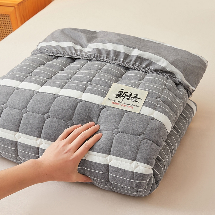 91家纺网 家纺一手货源 找家纺 喜居家纺2025新款A类水洗棉夹棉棉花床笠垫 棉-星河灰
