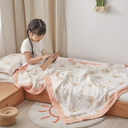 荷马之梦 2025新款天竹系列—A类原创印花天竹纤维四层纱儿童盖毯 春日郊游