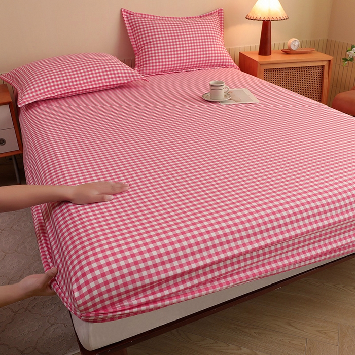 91家纺网 家纺一手货源 找家纺 绒多多 2025新款简约水洗棉色织床笠 深红小格