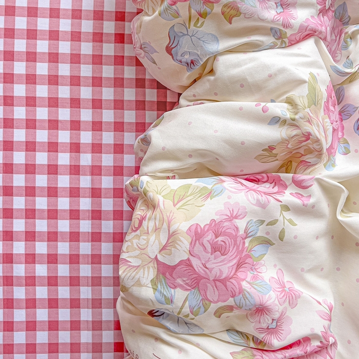 91家纺网 家纺一手货源 找家纺 暖芯优选 2025新款全棉纯棉一字绣四件套系列 花梦初