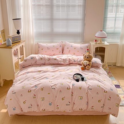 91家纺网 家纺一手货源 找家纺 （总）奈颜 2025新款超柔水洗云朵棉爆款小清新印花四件套-面包猫咪