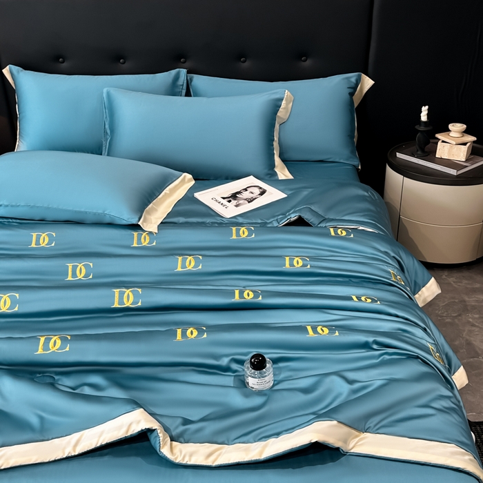 91家纺网 家纺一手货源 找家纺 满羽家纺 2025新款凉感冰丝夏被夏凉被空调被四件套 DC-宾利蓝