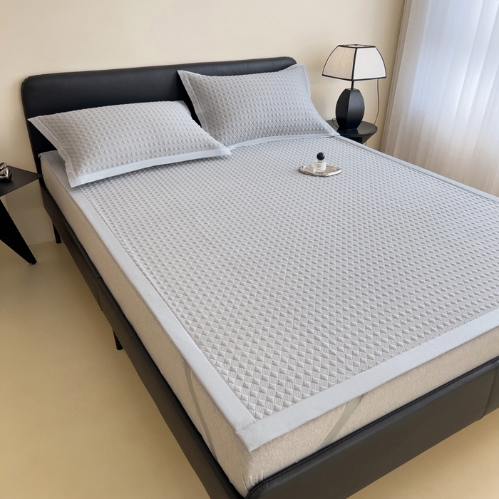 91家纺网 家纺一手货源 找家纺 席世家 2025新款凉感席冰豆豆席子三套件凉席床笠 小方格珍珠灰-床席款