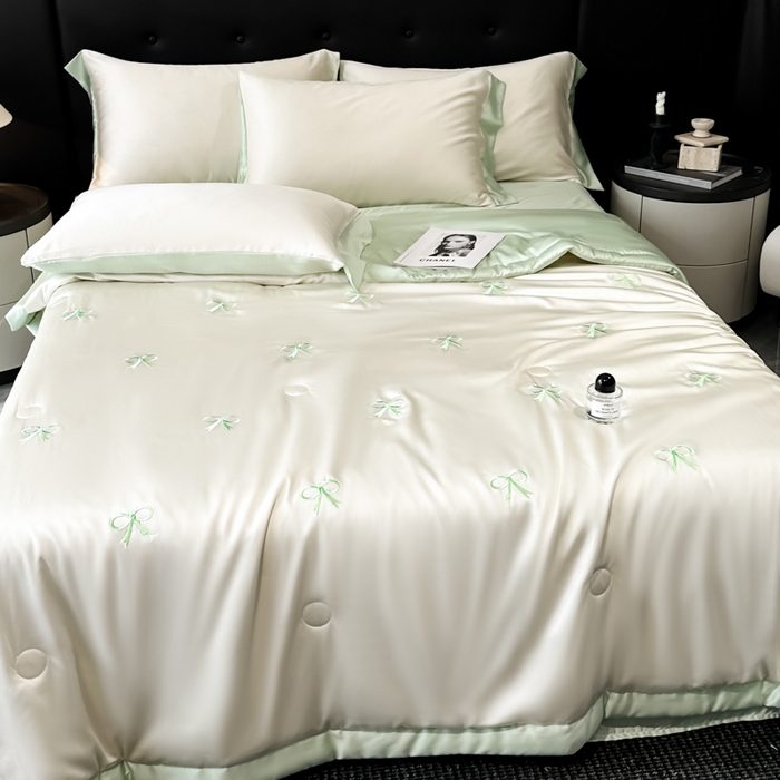 91家纺网 家纺一手货源 找家纺 满羽家纺 2025新款凉感冰丝夏被夏凉被空调被四件套 蝴蝶结-奶白绿