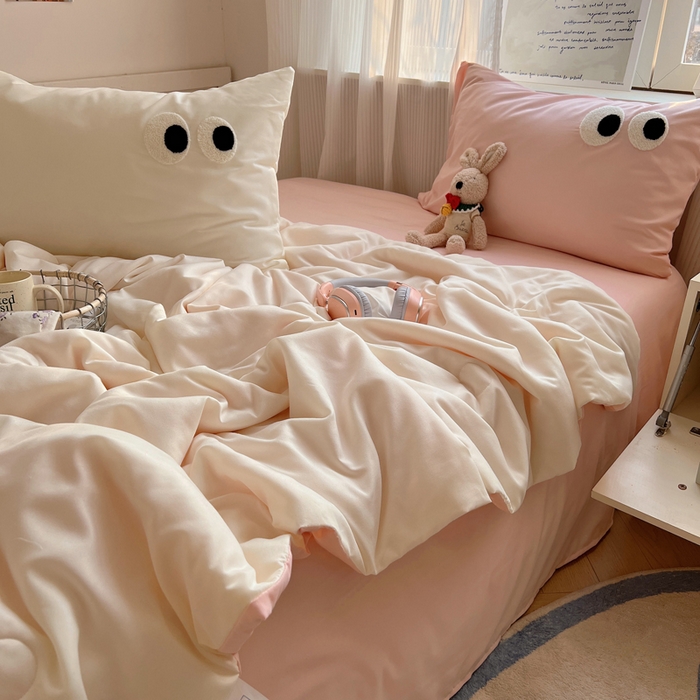 91家纺网 家纺一手货源 找家纺 慕尚家纺 2025新款大眼萌仔夏被 大眼萌 米白粉