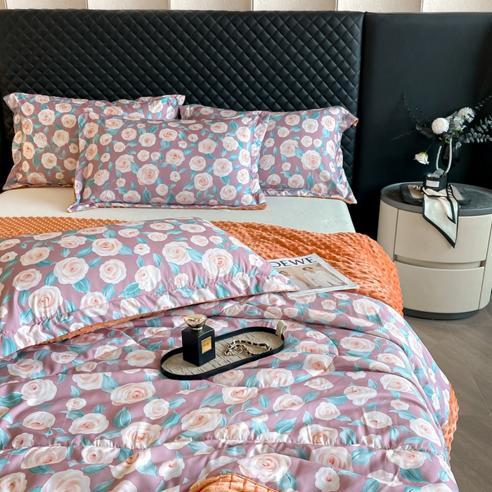 91家纺网 家纺一手货源 找家纺 宝士康家纺 2025新款10A抗菌双层纱豆豆绒夏被 夏日玫瑰