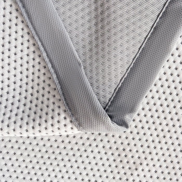 91家纺网 家纺一手货源 找家纺 2025新款A类冰豆豆提花凉席床盖 床盖款-卡皮巴拉-质感灰