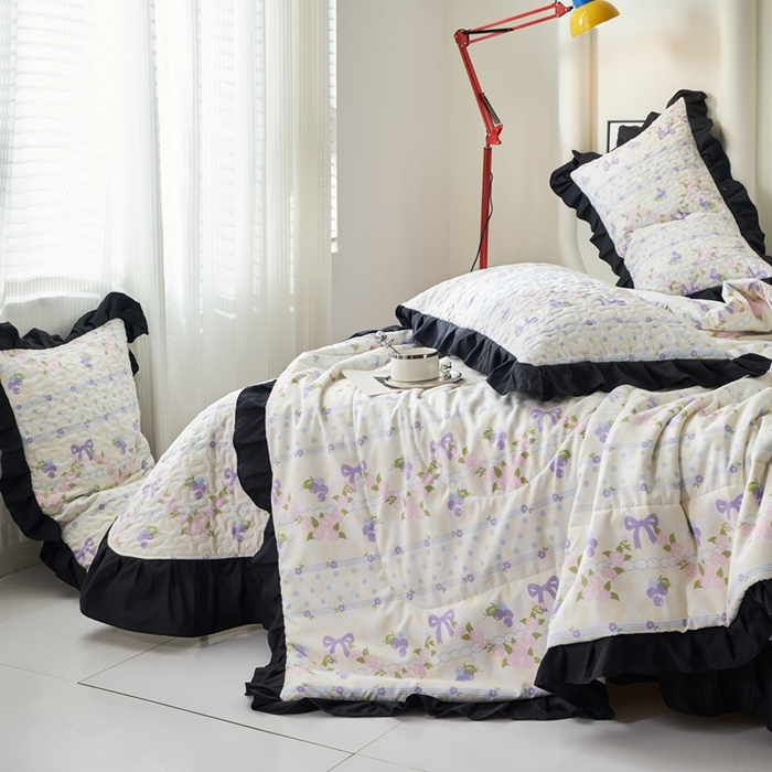 91家纺网 家纺一手货源 找家纺 蝶帕家纺 2025新款法式赫本风韩版花边床盖款夏被四件套 氧气周末