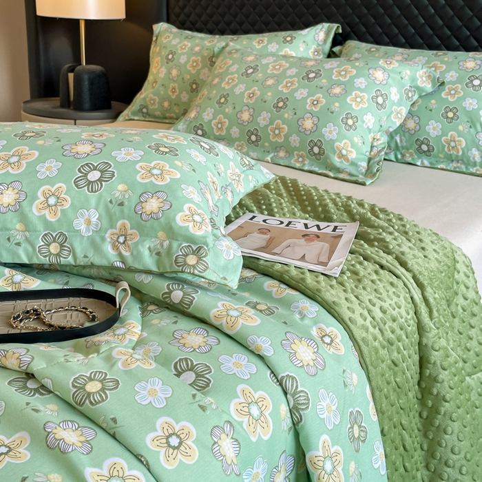 91家纺网 家纺一手货源 找家纺 宝士康家纺 2025新款10A抗菌双层纱豆豆绒夏被 花开半夏