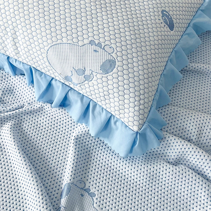 91家纺网 家纺一手货源 找家纺 2025新款A类冰豆豆提花凉席床盖 床盖款-卡皮巴拉-雾蓝