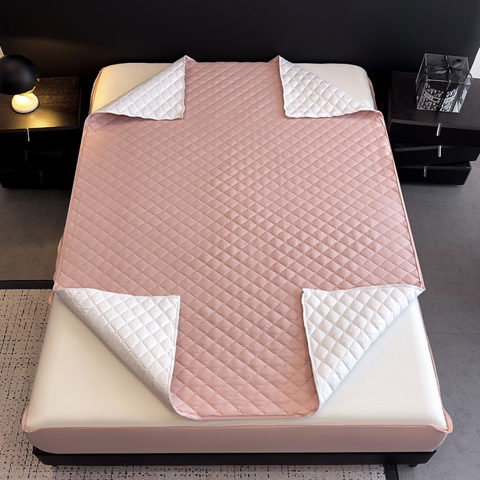 91家纺网 家纺一手货源 找家纺 叠派家纺 2025新款5A抗菌A类夹棉床笠经典款防水款系列 山茶粉-小格子经典款