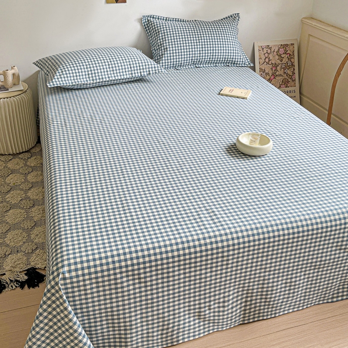 91家纺网 家纺一手货源 找家纺 久云居 2025新款亲肤舒适全棉色织防水床单 浅兰小格