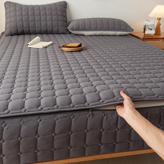 91家纺网 家纺一手货源 找家纺 叠派家纺 2025新款5A抗菌A类夹棉床笠经典款防水款系列 五面夹棉-经典格星空灰