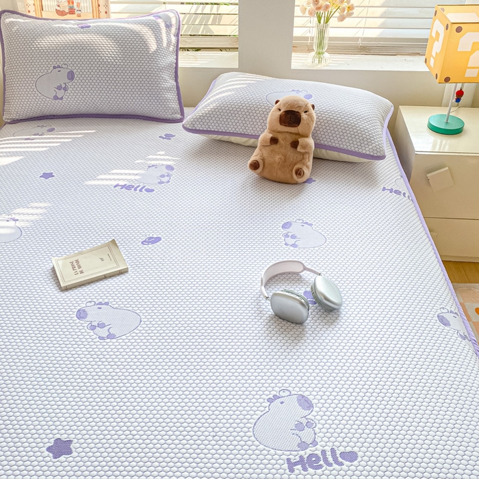 91家纺网 家纺一手货源 找家纺 春寻家纺 2025新款冰豆豆冰丝凉席-卡皮巴拉系列 床笠款-卡皮巴拉-紫