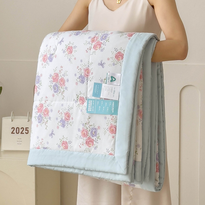 91家纺网 家纺一手货源 找家纺 宝士康家纺 2025新款10A抗菌针织夏被 花影阑珊