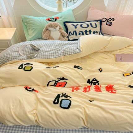 91家纺网 家纺一手货源 找家纺 （总）子钦家纺 2025春夏新款水洗棉云朵棉毛巾绣混搭儿童调皮系列床单床笠四件套