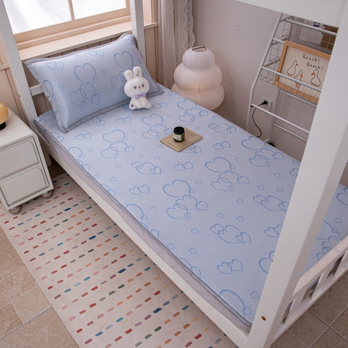 91家纺网 家纺一手货源 找家纺 凌云家纺  2025新款提花凉感冰丝席床笠款三明治凉席三件套 心海-蓝